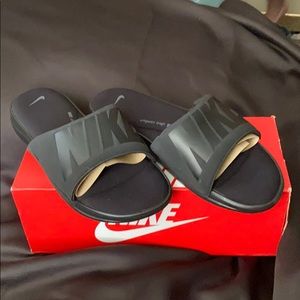 Nike slides